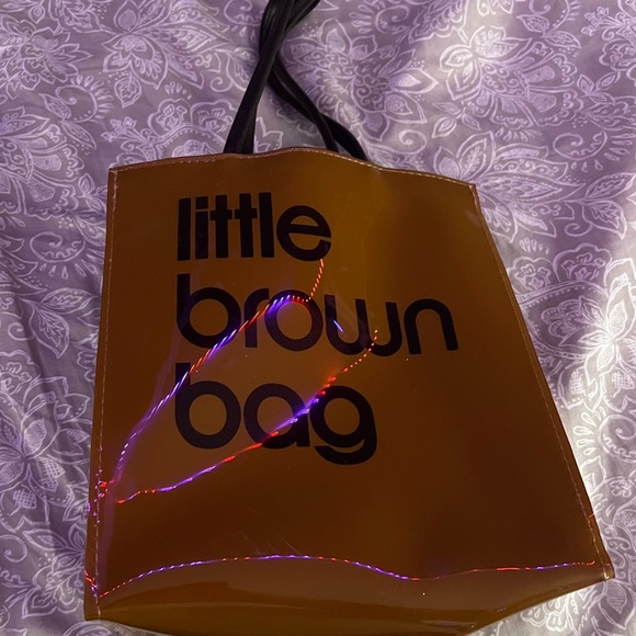 Very small bag cute to go with an outfit - Picture 1 of 5